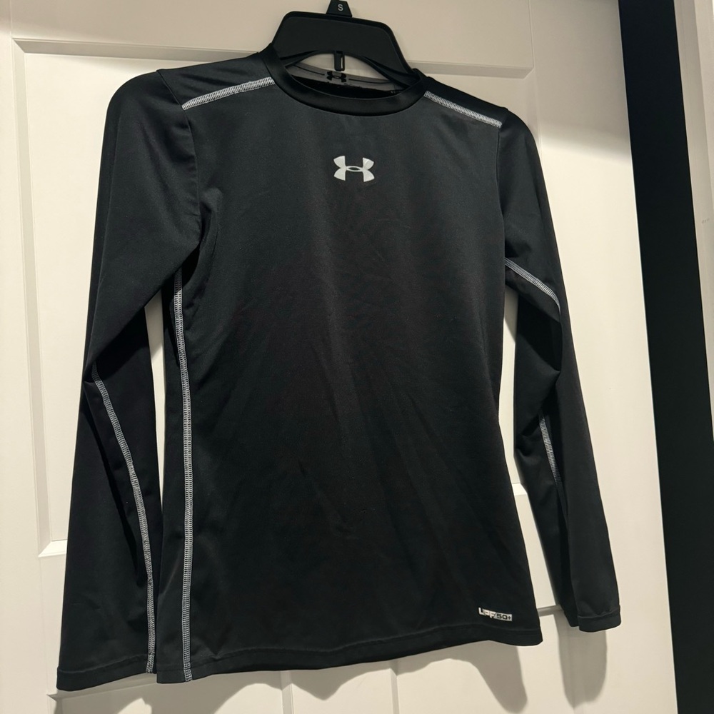 2- Under Armour kids large long sleeve shirts